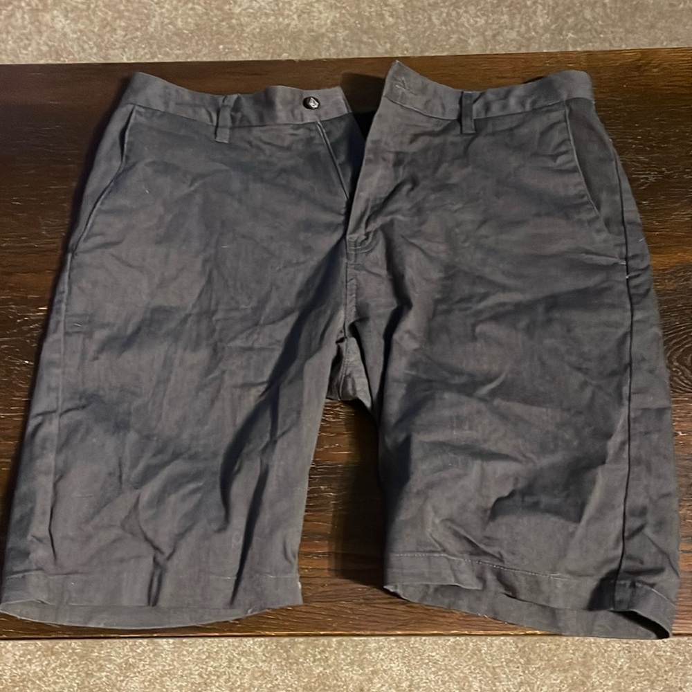 Gray volcom shorts